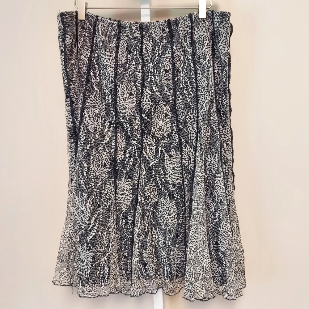 Coldwater Creek Black White Lace Midi‎ Skirt Elastic Waist L 14 Floral Paisley